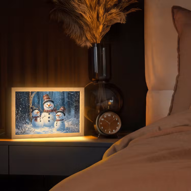 Sneeuwpop - Sneeuw - Winter - Bos Light Box met kabel (Tafellamp) klein -sfeer1