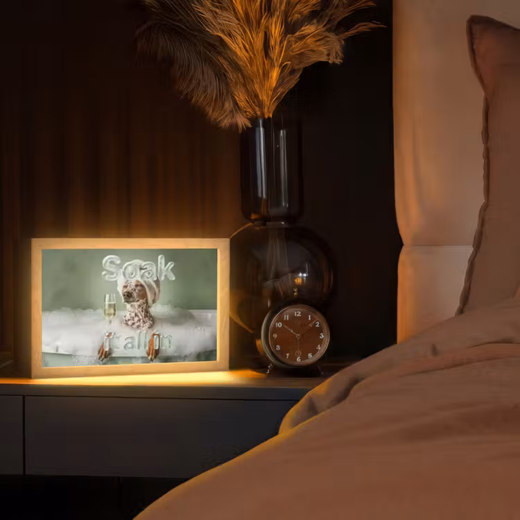 Soak it all in - Hond - Bad Light Box met kabel (Tafellamp) klein -sfeer1