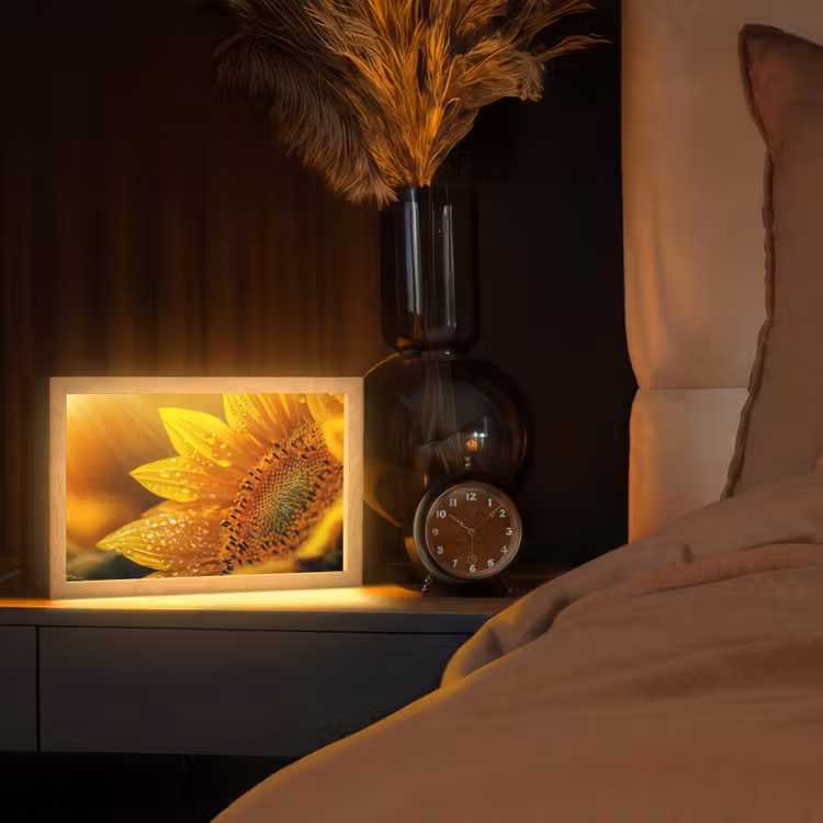Zonnebloem - Dauwdruppels - Geel - Zonlicht Light Box met kabel (Tafellamp) klein -sfeer1
