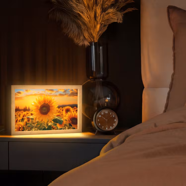 Zonnebloem - Bloemen - Geel - Bloemenveld met zonnebloemen Light Box met kabel (Tafellamp) klein -sfeer1