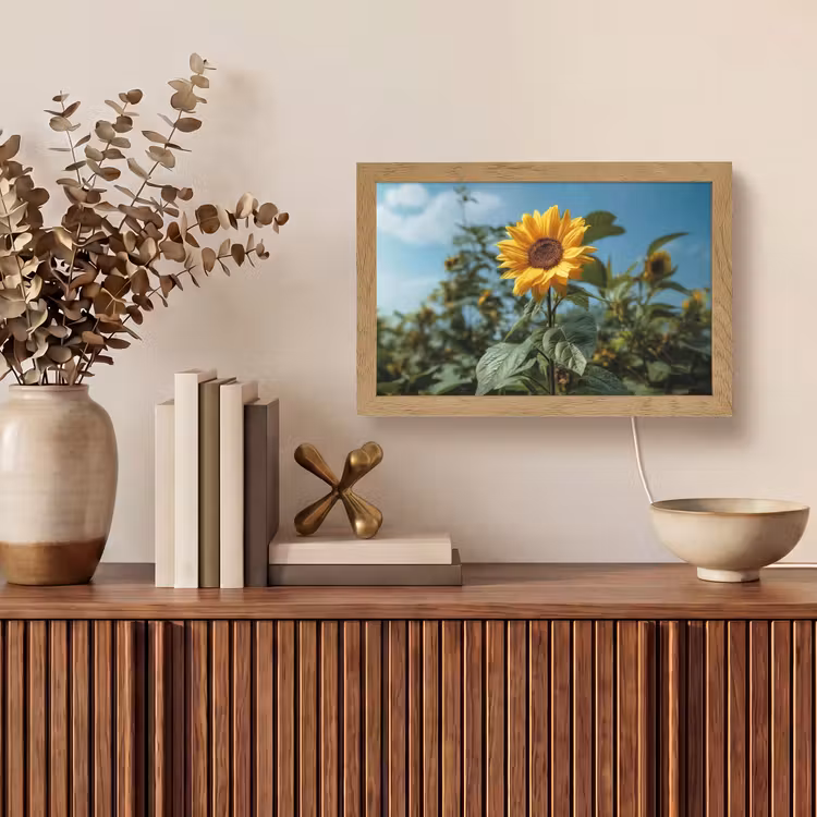 Zonnebloemen - Helderblauwer lucht - Gras Light Box met kabel (Tafellamp) klein -sfeer2