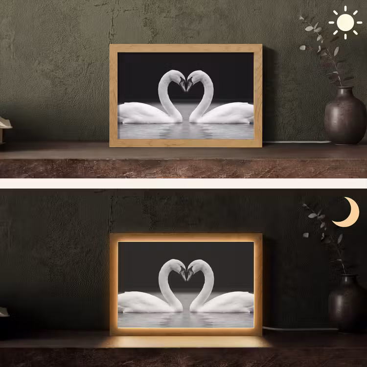 Zwanen - Hart - Zwart - Wit Light Box met kabel (Tafellamp) klein -sfeer3
