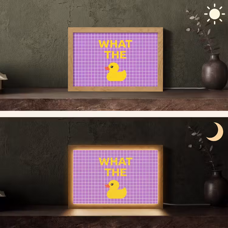 Tekst - Eend - Paars Light Box met kabel (Tafellamp) klein -sfeer3