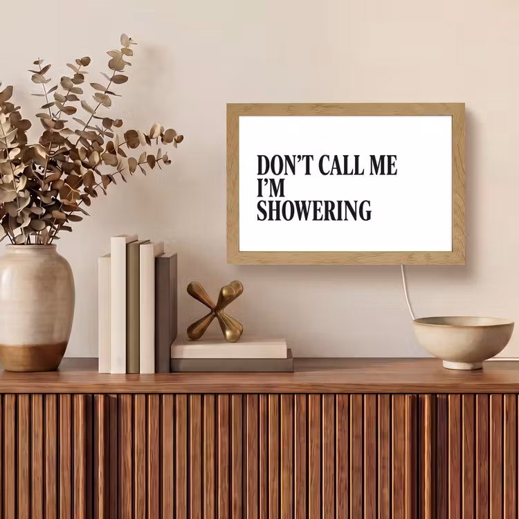 Tekst - Modern - Zwart - Wit Light Box met kabel (Tafellamp) klein -sfeer2