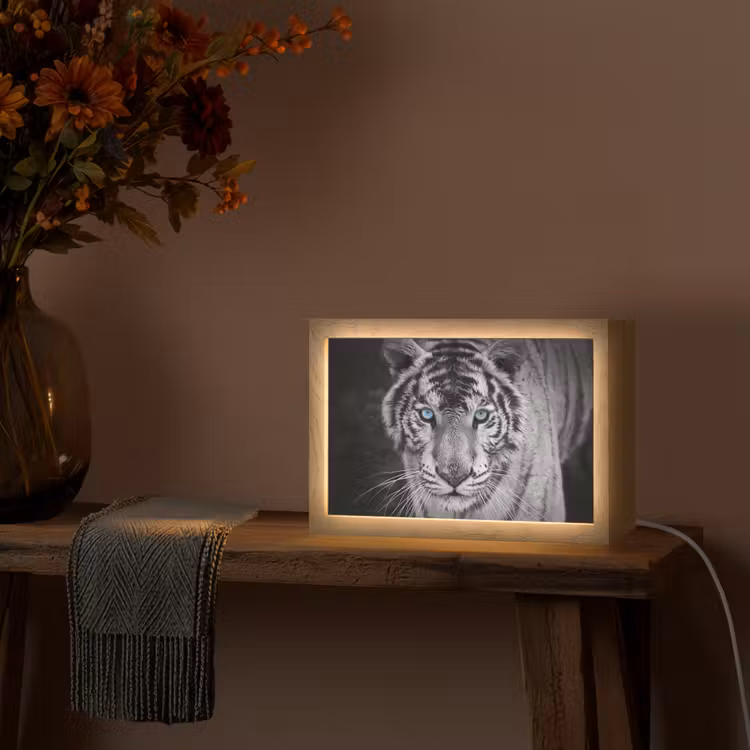Tijger - Dier - Zwart - Blauw - Modern Light Box met kabel (Tafellamp) klein -sfeer4