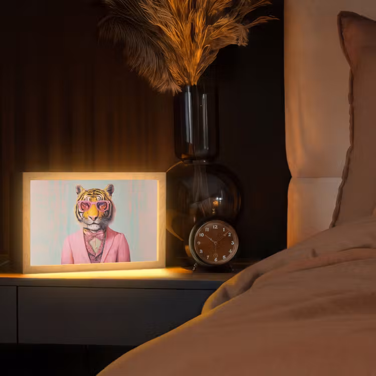 Tijger - Strik - Jasje - Roze Light Box met kabel (Tafellamp) klein -sfeer1