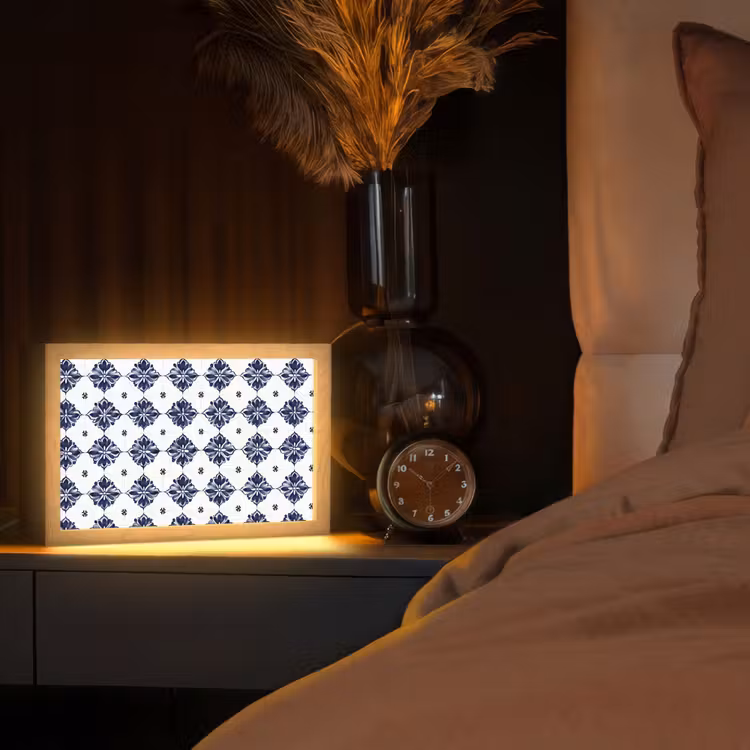 Tegelmotief - Blauw - Wit - Bloem Light Box met kabel (Tafellamp) klein 924 -sfeer1