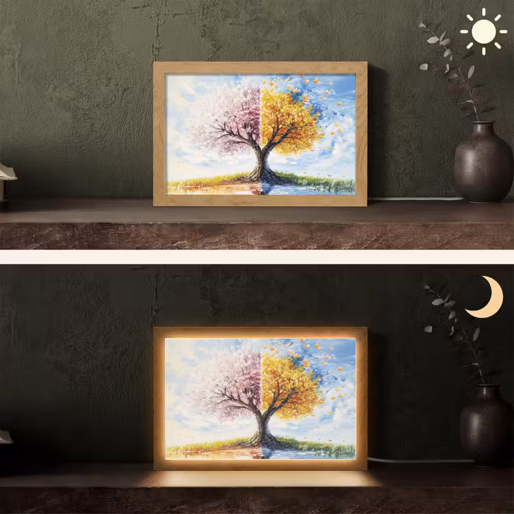 Boom - Kunst - Seizoenen - Lente - Herfst Light Box met kabel (Tafellamp) klein -sfeer3
