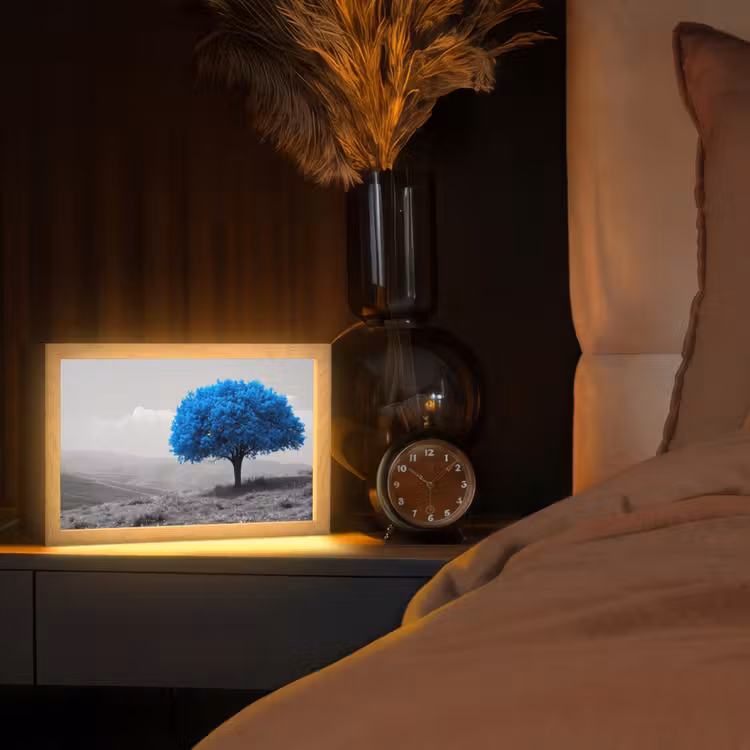 Boom - Natuur - Blauw - Zwart wit Light Box met kabel (Tafellamp) klein -sfeer1