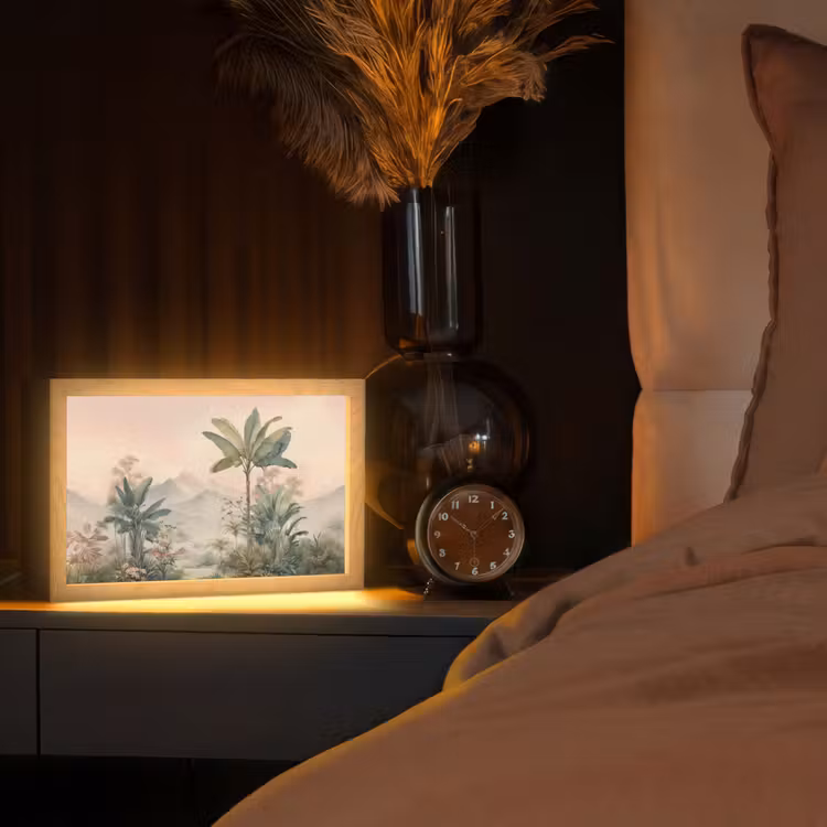 Tropisch landschap - palmbomen - Bloemen - Roze lucht Light Box met kabel (Tafellamp) klein -sfeer1