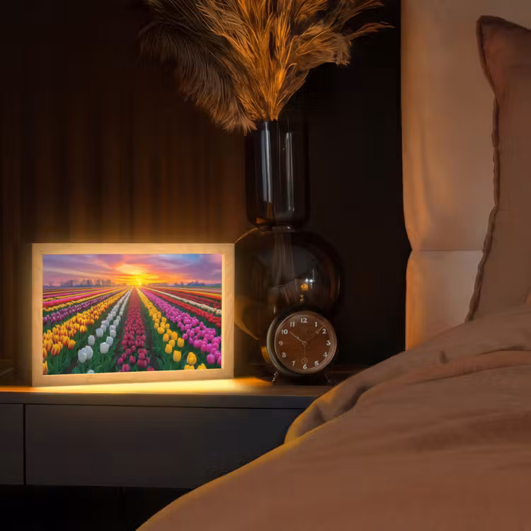 Tulpenveld - Zonsondergang - Kleurrijk Light Box met kabel (Tafellamp) klein -sfeer1