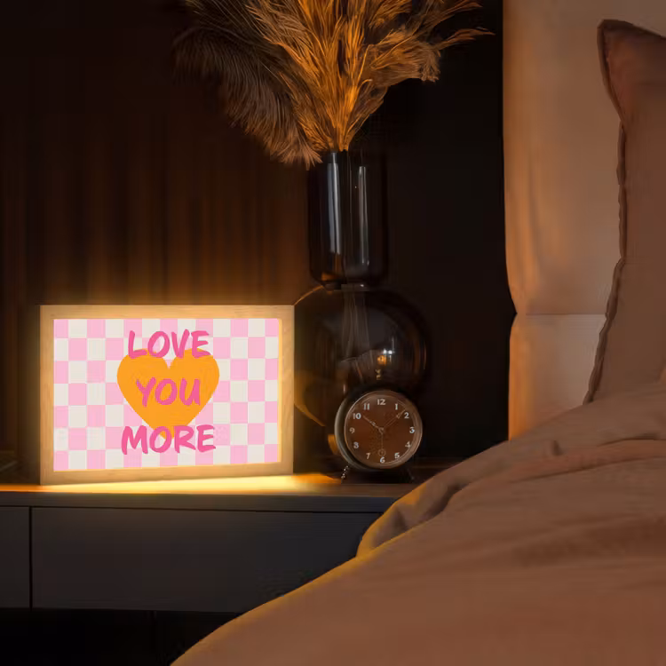 Valentijn - Love - Roze - Oranje Light Box met kabel (Tafellamp) klein -sfeer1