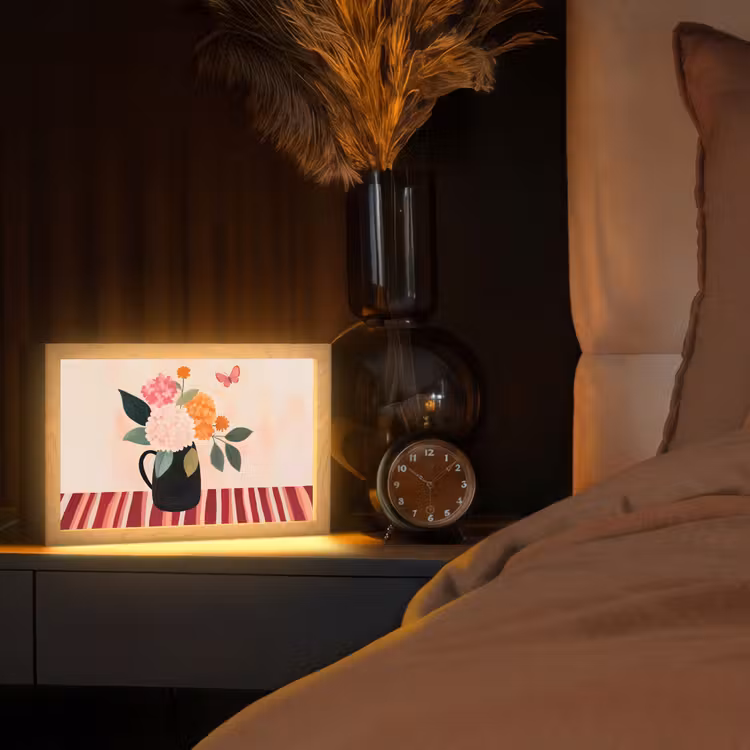 Vaas - Bloemen - Vlinder - Rood Light Box met kabel (Tafellamp) klein -sfeer1