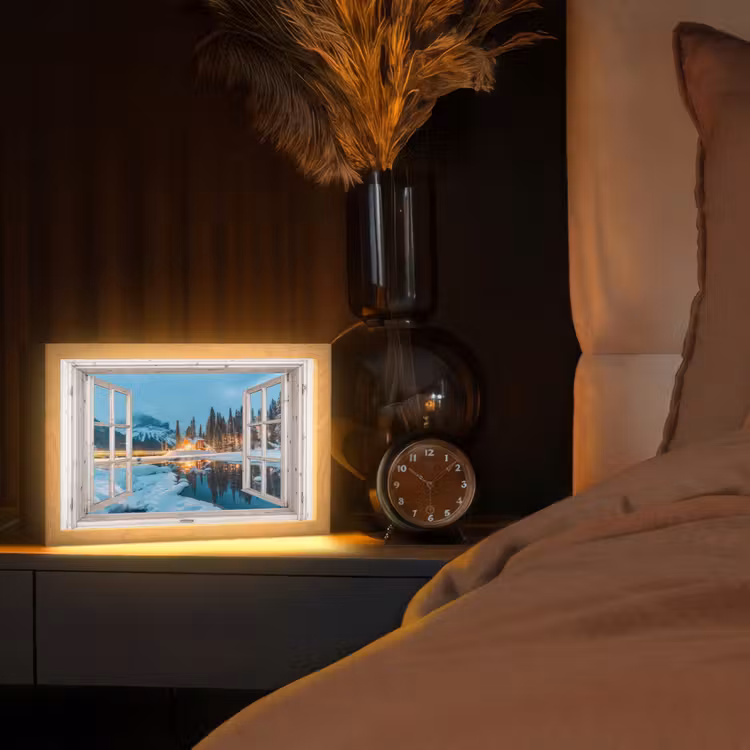 Doorkijk - Winterlandschap - Natuur - Huis - Bergen Light Box met kabel (Tafellamp) klein -sfeer1