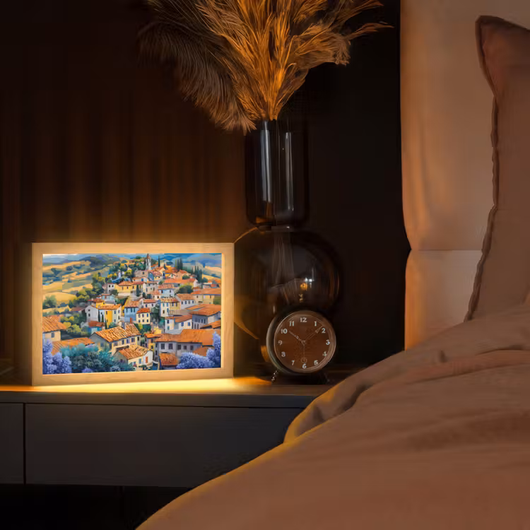 Dorp - Heuvels - Landschap - Bomen Light Box met kabel (Tafellamp) klein -sfeer1