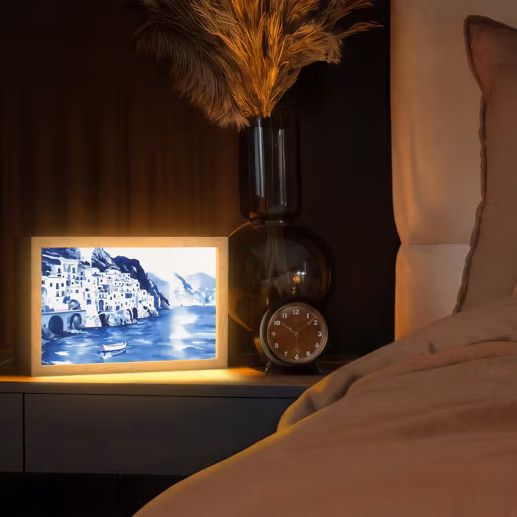 Dorp - Rotswand - Roeiboot - Water Light Box met kabel (Tafellamp) klein -sfeer1