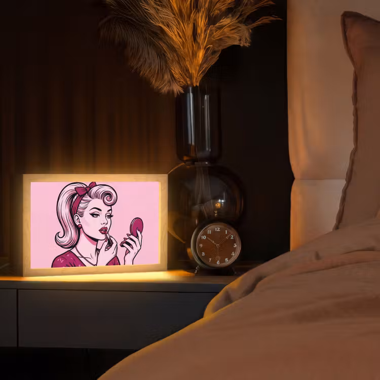 Vintage - Vrouw - Roze Light Box met kabel (Tafellamp) klein -sfeer1