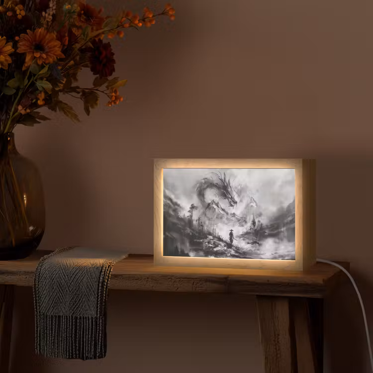 Krijger - Draak - Grijs Light Box met kabel (Tafellamp) klein -sfeer4