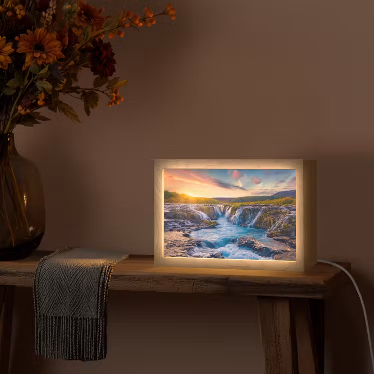 Waterval - Planten - Mos - Landschap - Zonsondergang - Rots Light Box met kabel (Tafellamp) klein -sfeer4
