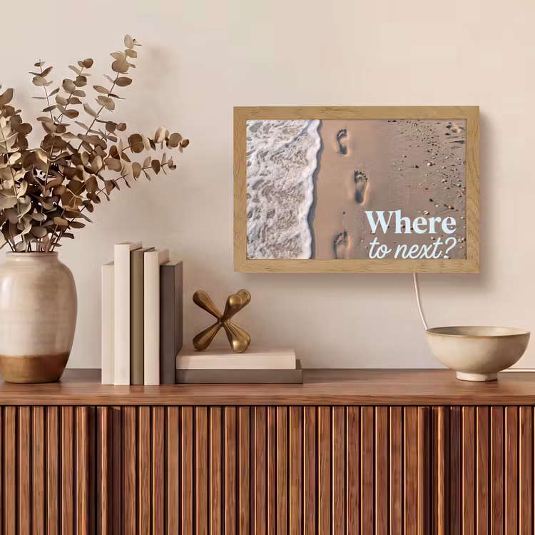 Where to next - Strand - Voetstappen Light Box met kabel (Tafellamp) klein -sfeer2