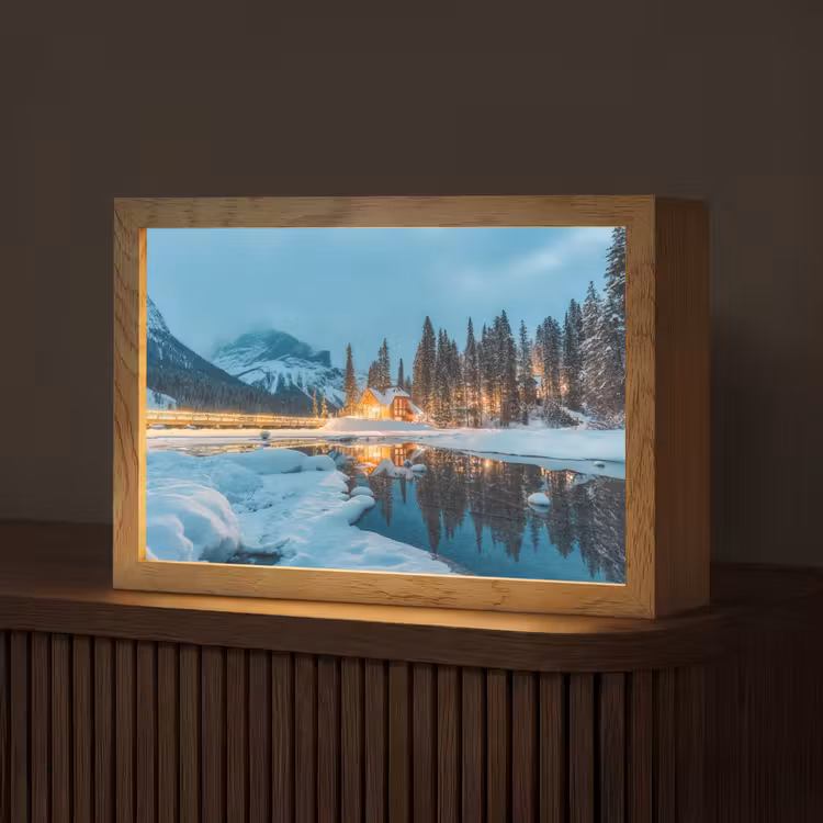 Winterlandschap - Natuur - Huis - Bergen - Sneeuw Light Box met kabel (Tafellamp) klein -z3d_website