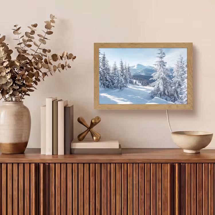 Winterlandschap - Natuur - Berg - Bomen - Sneeuw Light Box met kabel (Tafellamp) klein -sfeer2