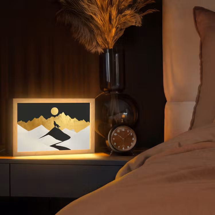 Wolf - Bergen - Maan - Zwart Light Box met kabel (Tafellamp) klein -sfeer1