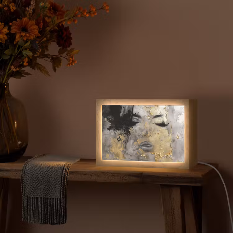 Vrouw - Kunst - Goud - Zwart Light Box met kabel (Tafellamp) klein -sfeer4