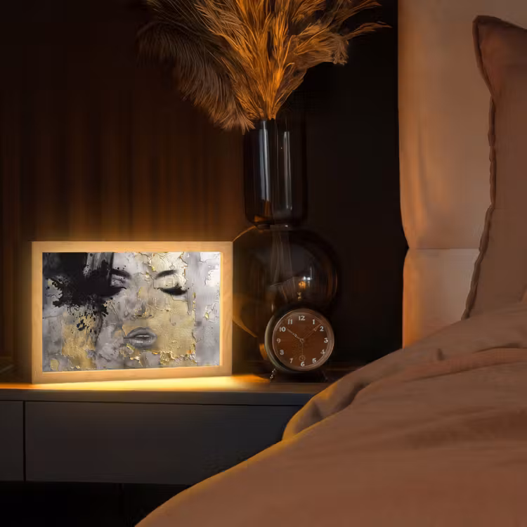 Vrouw - Kunst - Goud - Zwart Light Box met kabel (Tafellamp) klein -sfeer1