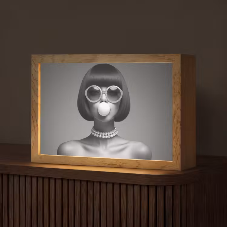 Vrouw - Zwart Wit - Ketting - Zonnebril Light Box met kabel (Tafellamp) klein -z3d_website