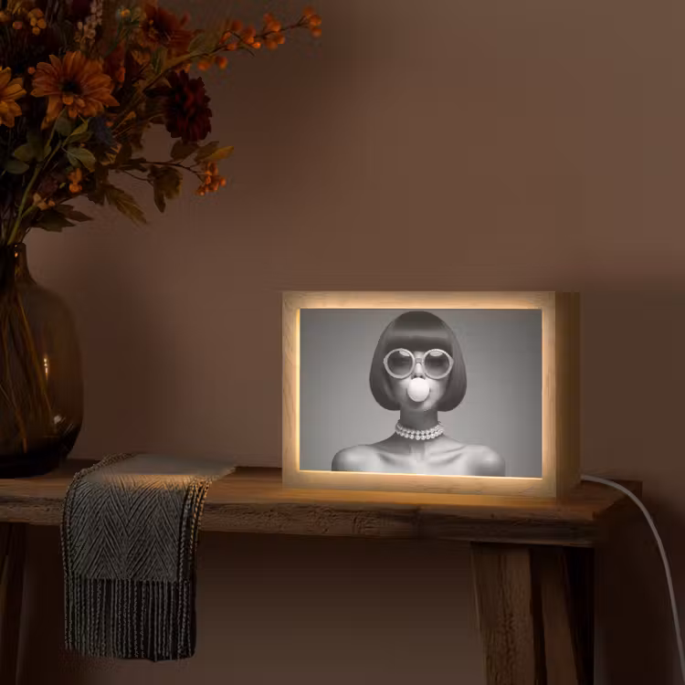Vrouw - Zwart Wit - Ketting - Zonnebril Light Box met kabel (Tafellamp) klein -sfeer4