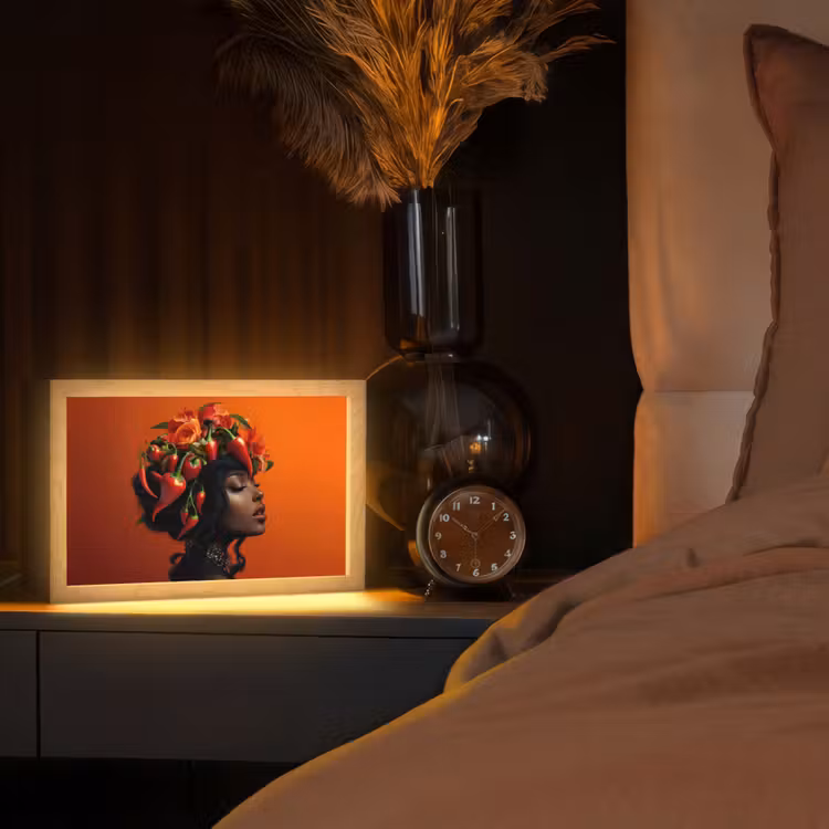 Vrouw - Chilipepers - Pepers - Bloemen Light Box met kabel (Tafellamp) klein -sfeer1