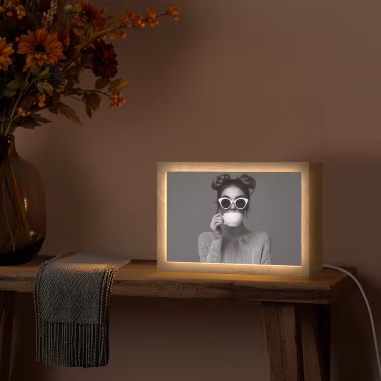 Vrouw - Koffie - Zwart - Wit Light Box met kabel (Tafellamp) klein -sfeer4