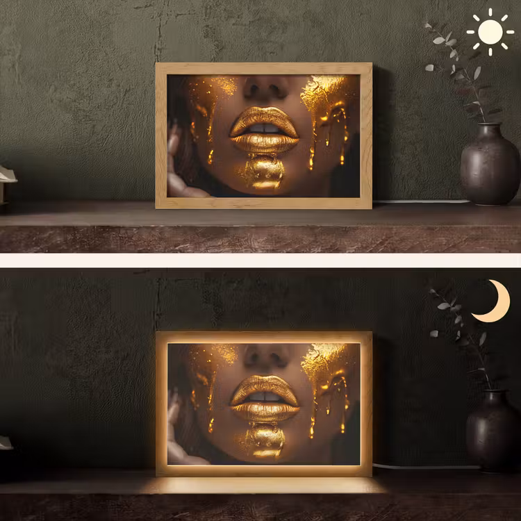 Vrouw - Goud - Gezicht - Verf - Lippen Light Box met kabel (Tafellamp) klein -sfeer3
