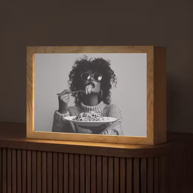 Vrouw - Pasta - Zwart - Wit Light Box met kabel (Tafellamp) klein -z3d_website