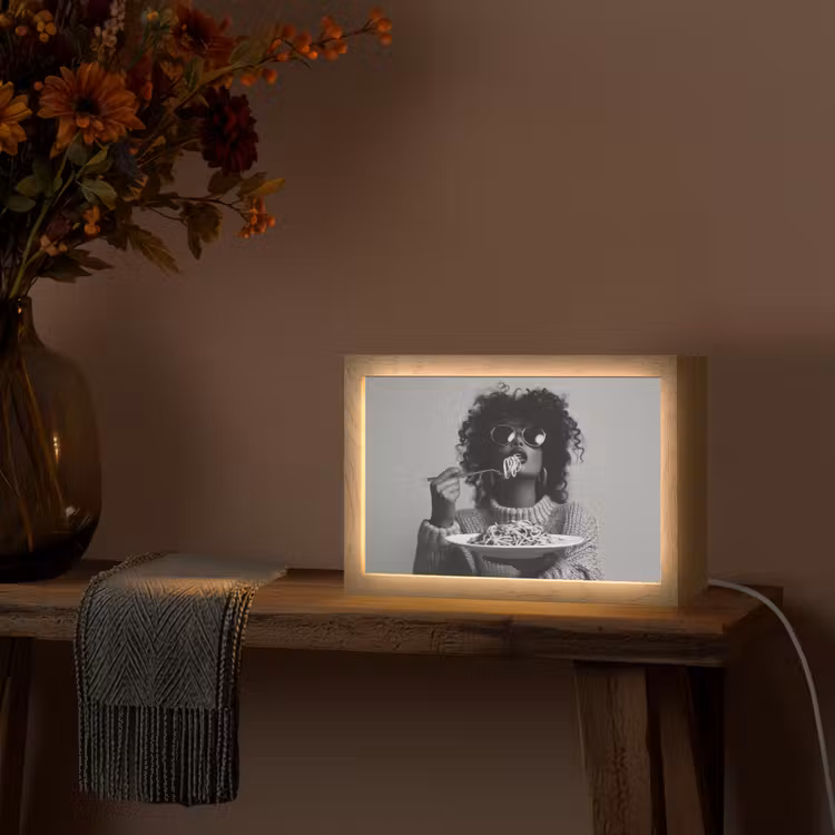 Vrouw - Pasta - Zwart - Wit Light Box met kabel (Tafellamp) klein -sfeer4