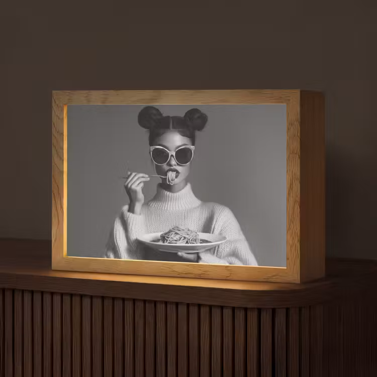 Vrouw - Pasta - Zonnebril Light Box met kabel (Tafellamp) klein -z3d_website
