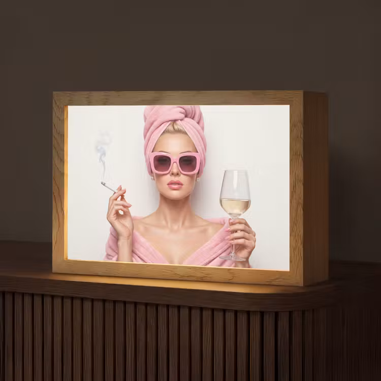 Vrouw - Roze - Wijn - Zonnebril Light Box met kabel (Tafellamp) klein -z3d_website
