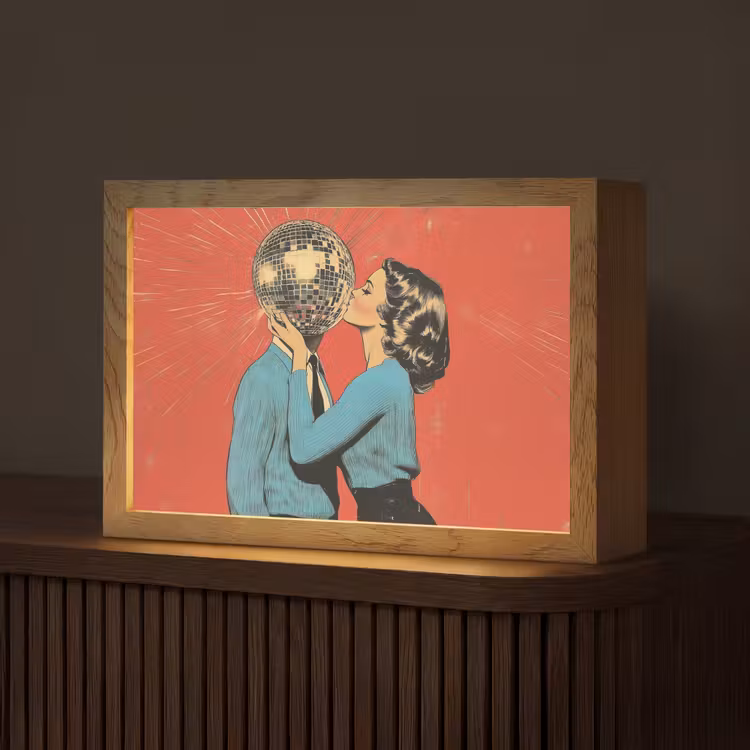 Vrouw - Retro - Discobal - Kus Light Box met kabel (Tafellamp) klein -z3d_website