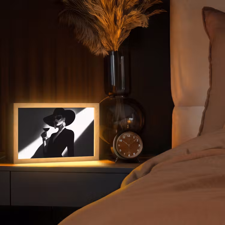Vrouw - Wijn - Chic Light Box met kabel (Tafellamp) klein -sfeer1