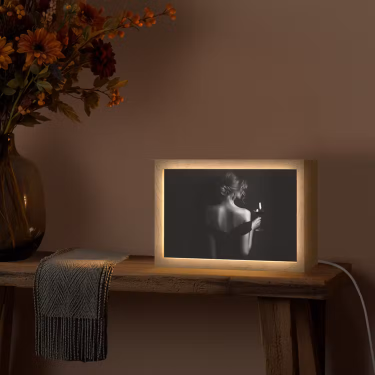 Vrouw - Wijn - Jurk Light Box met kabel (Tafellamp) klein -sfeer4