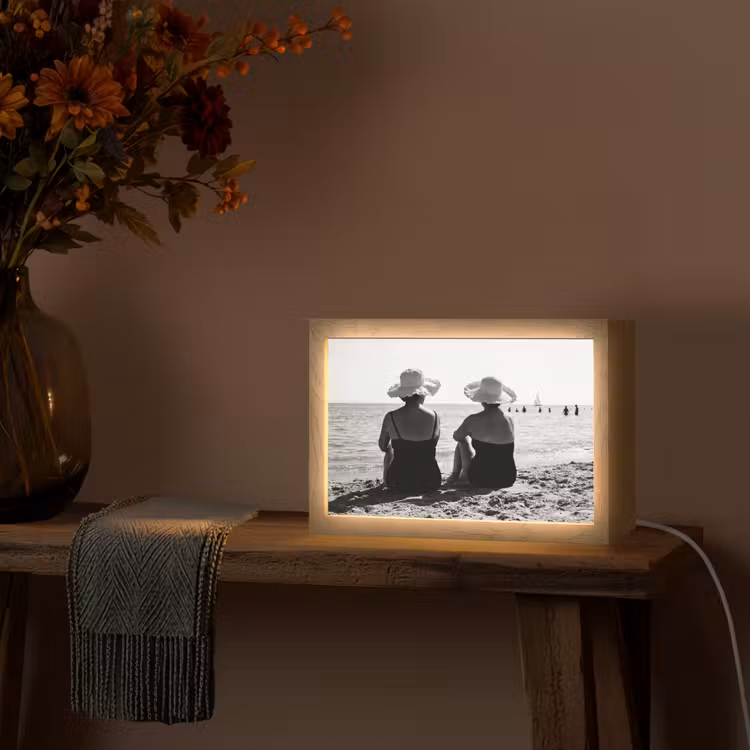 Vrouwen - Zonnehoed - Strand - Zwart - Wit Light Box met kabel (Tafellamp) klein -sfeer4