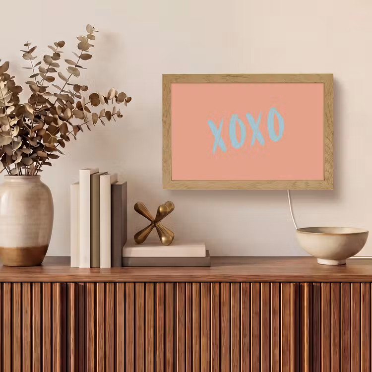 XOXO - Blauw - Perzikkleur Light Box met kabel (Tafellamp) klein -sfeer2