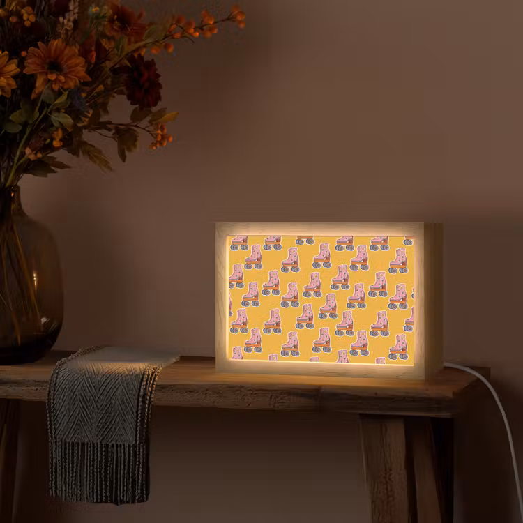 Geel - Rolschaatsen - Patroon Light Box met kabel (Tafellamp) klein 924 -sfeer4