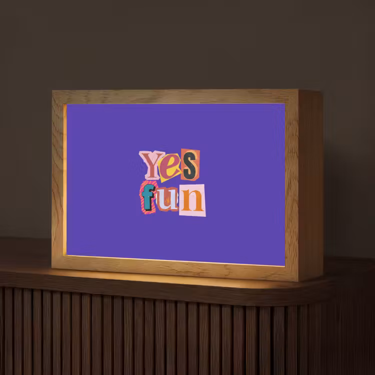 Yes fun - Kleurrijk - Collage-stijl Light Box met kabel (Tafellamp) klein -z3d_website