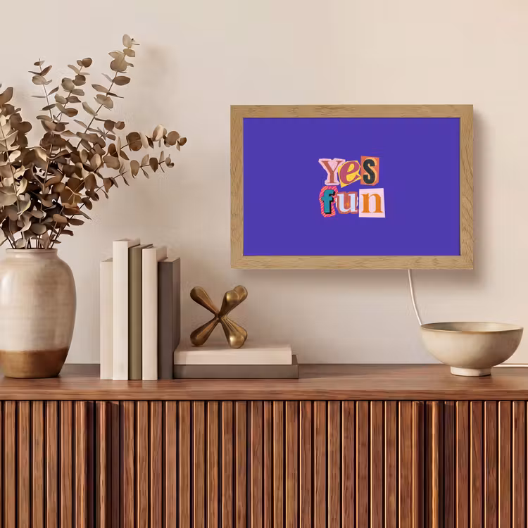 Yes fun - Kleurrijk - Collage-stijl Light Box met kabel (Tafellamp) klein -sfeer2
