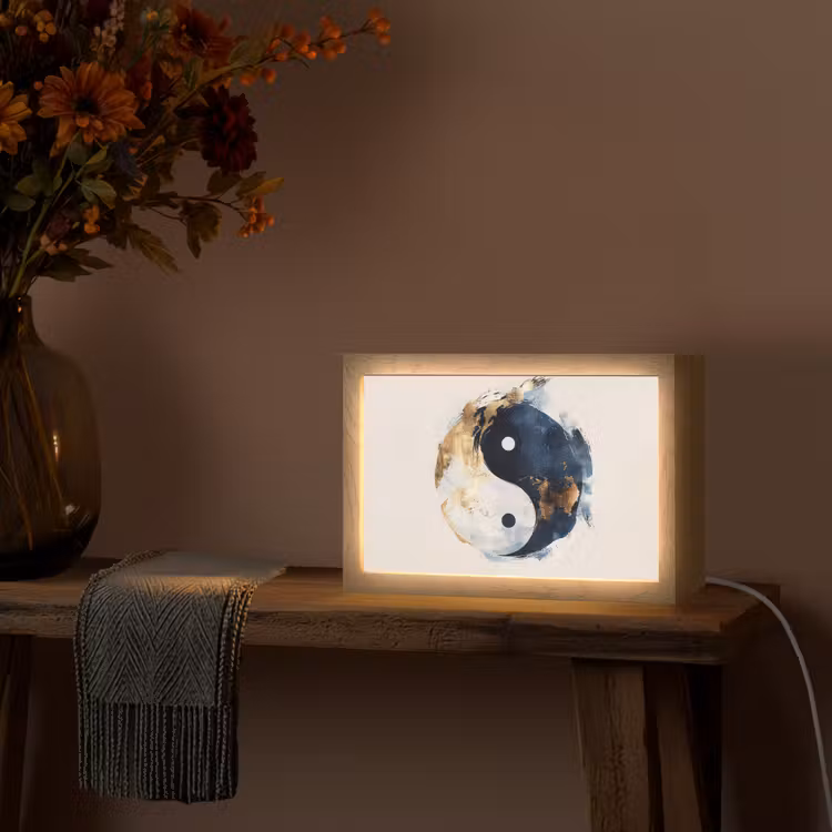 Yin Yang - Abstract - Zwart - Wit - Goud Light Box met kabel (Tafellamp) klein -sfeer4