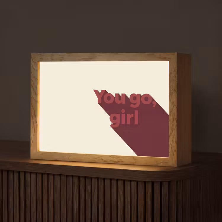 you go girl - 3D - Rood Light Box met kabel (Tafellamp) klein -z3d_website