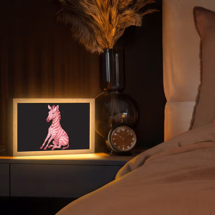 Zebra - Roze - Gestreept Light Box met kabel (Tafellamp) klein -sfeer1