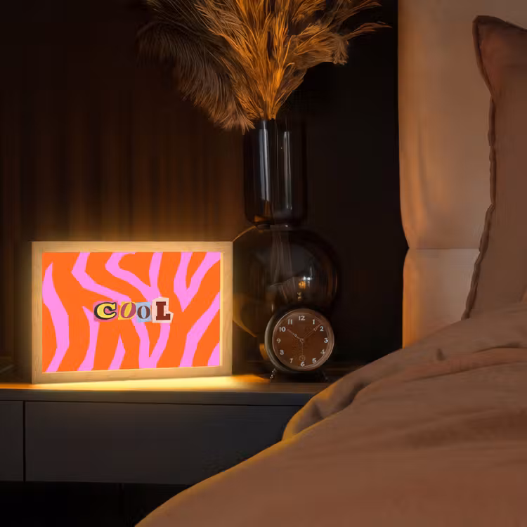 Zebraprint - Grafisch - COOL - Oranje Light Box met kabel (Tafellamp) klein -sfeer1